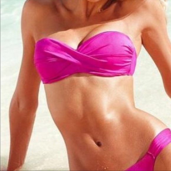 Victoria's Secret Other - Victoria’s Secret | Magenta Twist Front Bikini Top